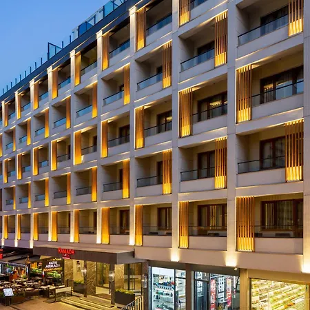 Ramada Plaza Sultanahmet By Wyndham 5*