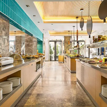 酒店 Ramada Plaza Sultanahmet By Wyndham 5*